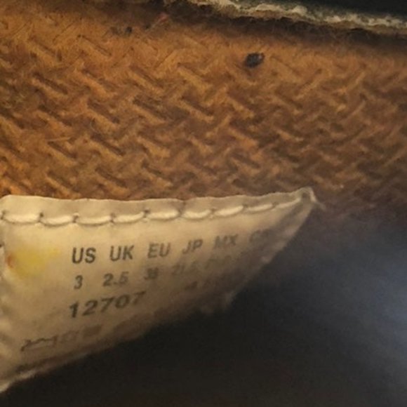 Timberland size 3 Big Kids 6 Inch Premium black - Picture 8 of 8